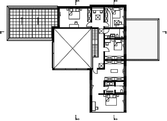 Le volume des chambres posé en travers du rez, le vide sur le séjour, une terrasse sur l’aile des chambres du rez et le toit du garage